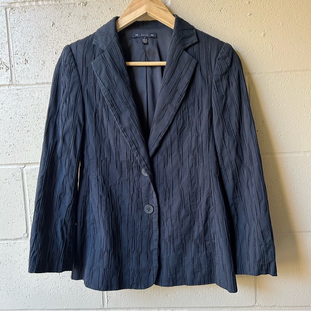BAIA Sophisticated Textured Navy Blazer